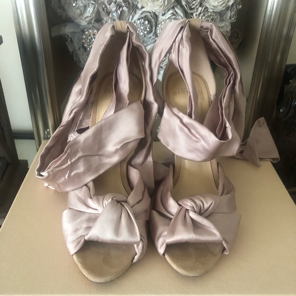COPY - Alexandre Birman Katherine Nude Silk Heels Sz 37.5 - Picture 5 of 8